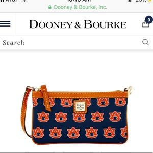 Dooney & Bourke Auburn wristlet